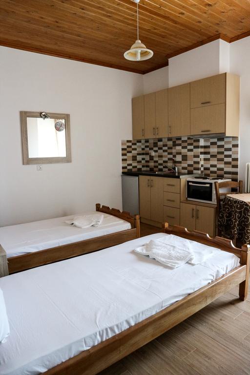 Hotel Elatofilito Athamanio Экстерьер фото